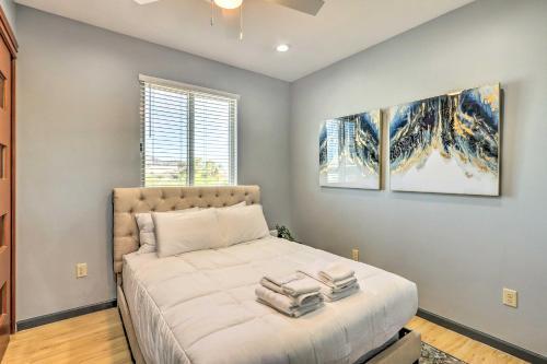 Chic Pet-friendly Townhome Near Papago Park!