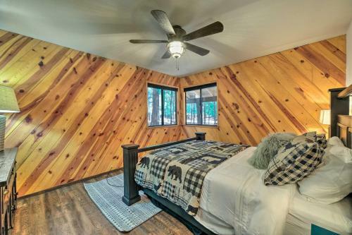 Cozy Arnold Cabin With Fireplace And Mtn Views!