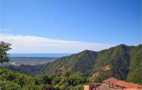 Beautiful Home In Fabbiano With 5 Bedrooms