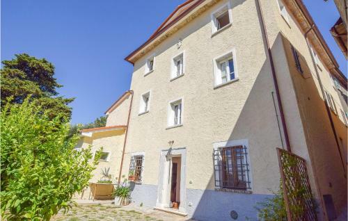 Beautiful Home In Fabbiano With 5 Bedrooms
