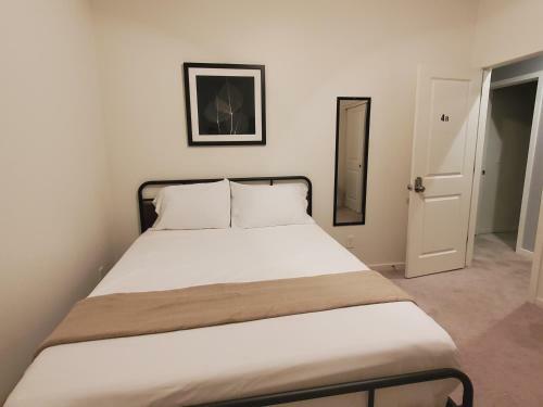 Adventure Short Term Stays - Southgate Ave