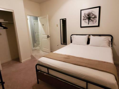 Adventure Short Term Stays - Southgate Ave