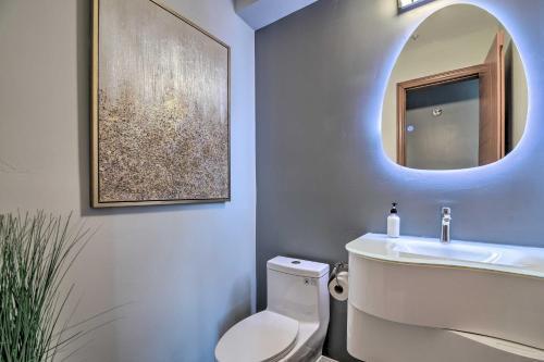 Immaculate Pet-friendly Townhome With Balcony!