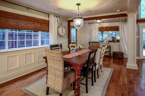 Lakeside Estate At Northshore