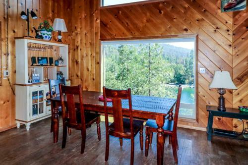 Lakeview Lodge