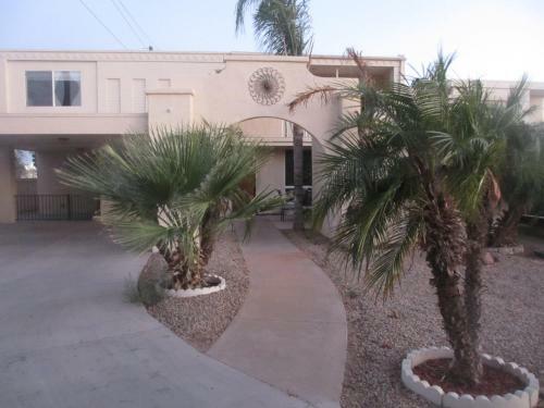 4100 Plus Sqft Art Museum Property In Downtown Scottsdale