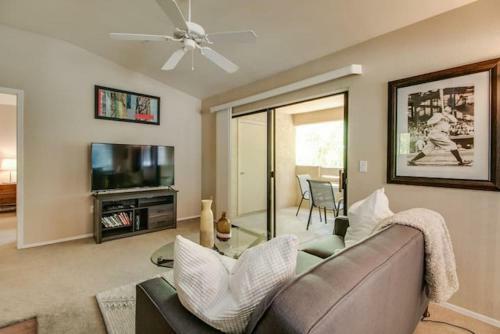 Gorgeous Upgraded Scottsdale Condo