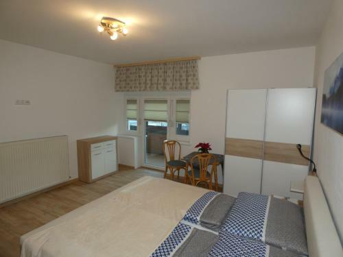Hostal G�stezimmer Gombotz