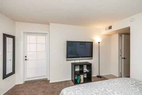 Modern Condo In Old Town Scottsdale