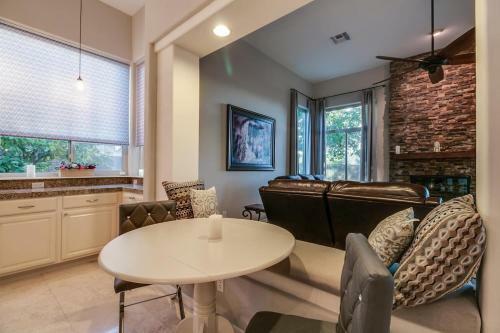 North Scottsdale Sanctuary W Htd Pool And Views