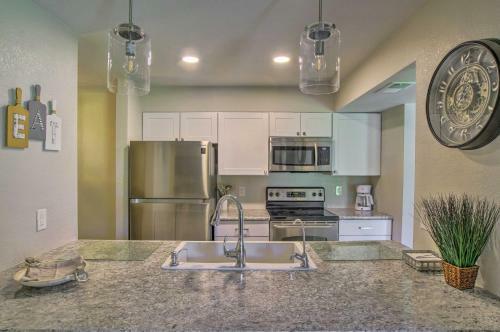 Apartamento High-end Scottsdale Sanctuary With Pool Access!