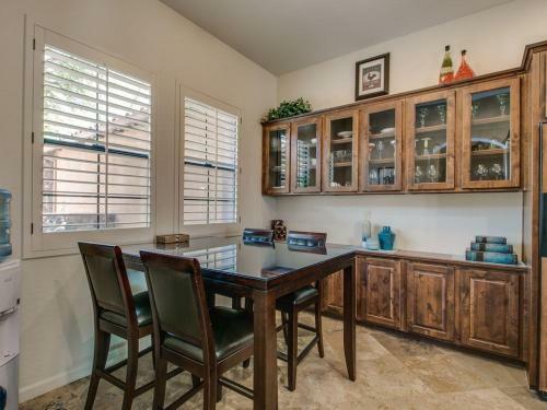 Scottsdale 4 Bdrm In Exclusive Gated Community Edit