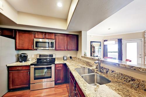 The Signature Unit & Breezy Desert Retreat