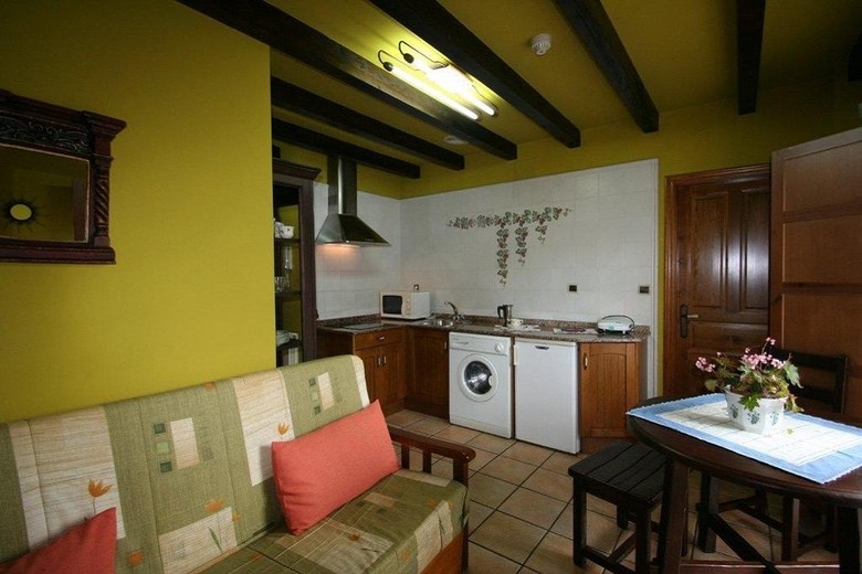 Apartamentos Turisticos Paseo De La Alameda