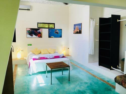 Hotel Maria's Kan Kin