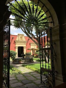 Hotel La Quinta Luna
