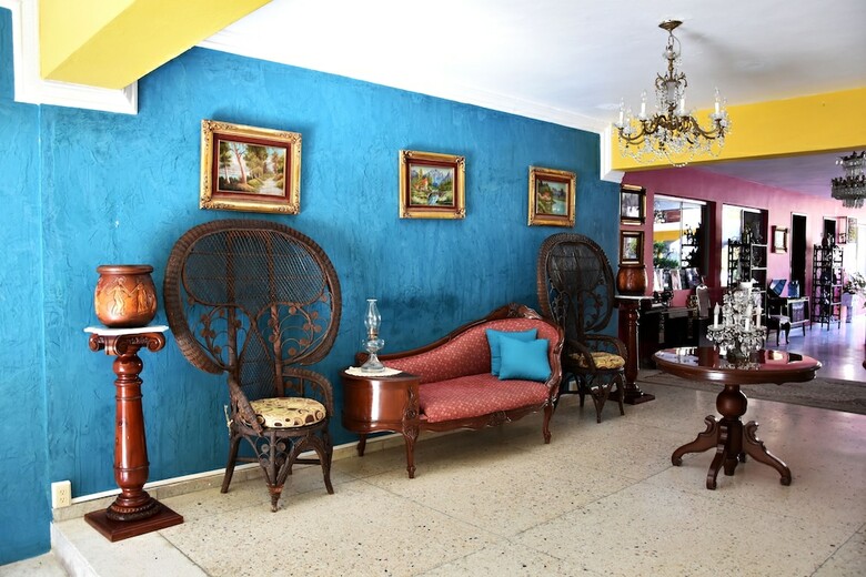 Hotel Mary Carmen
