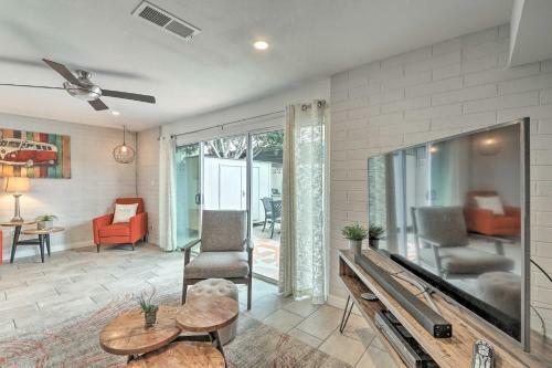Chic Scottsdale Townhome Less Than 1 Mi To Old Town!