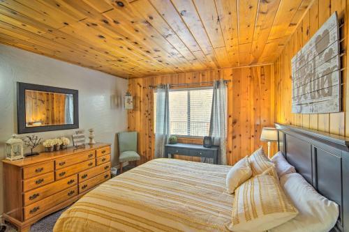 Charming Chalet Deck, 5 Mi To Big Bear Lake!