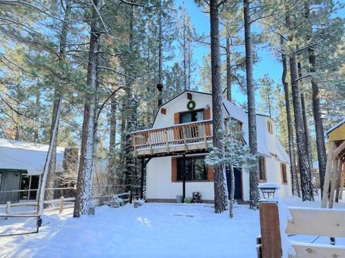 Leaf It All Bepine Cabin