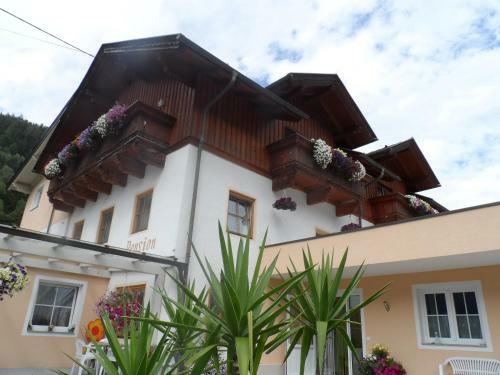 Bed & Breakfast Pension Maier