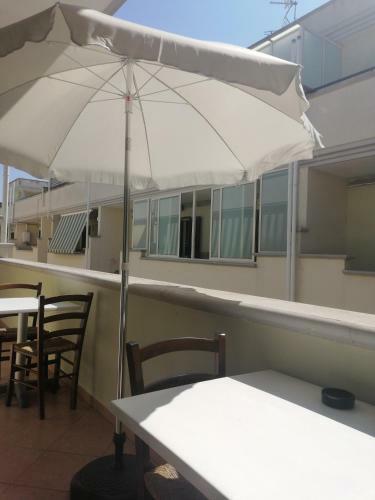 Le Stanze Del Sole B&B