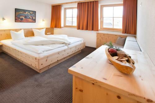 Hostal Dorfblick Fiss - Apartments & Rooms