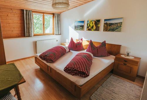 Hostal G�stezimmer & Buschenschank Mit Weingut Hack-gebell