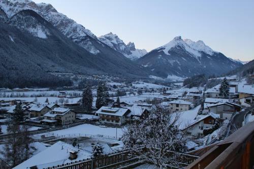 Apartamento Ferienwohnung Auszeit Stubai