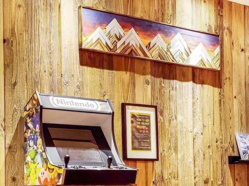 Doug's Mountain Getaway - 'exclusive Mega Chalet'