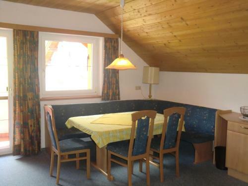 Hostal Apart Garni Arosa