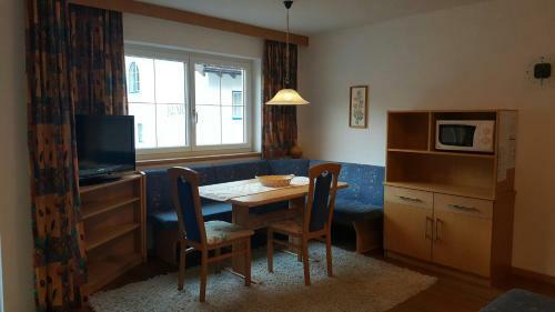 Hostal Apart Garni Arosa