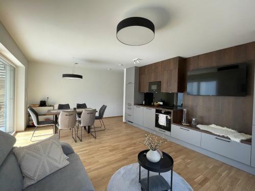 Luxury - Apartment Mit Balkon In Seen�he