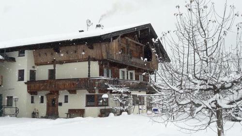 Apartamento Ferienwohnungen Taxacher