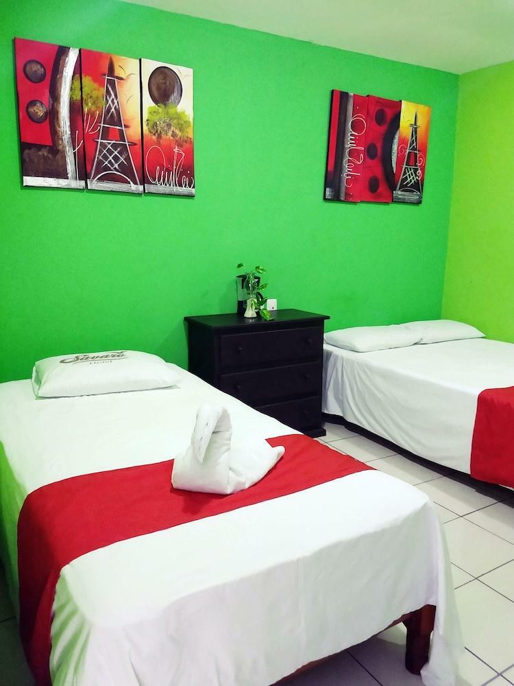 Hotel Savaro