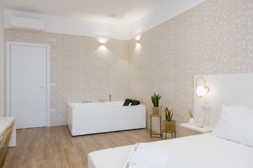 Hostal Porta D'oro Charming House