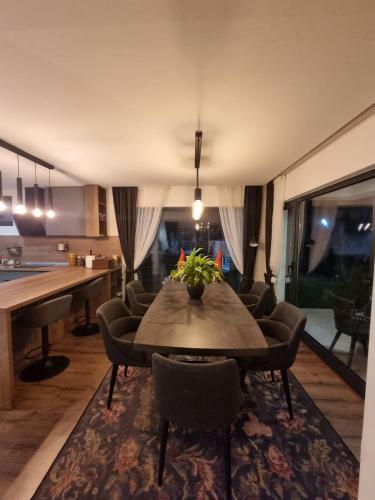 Omki Villa