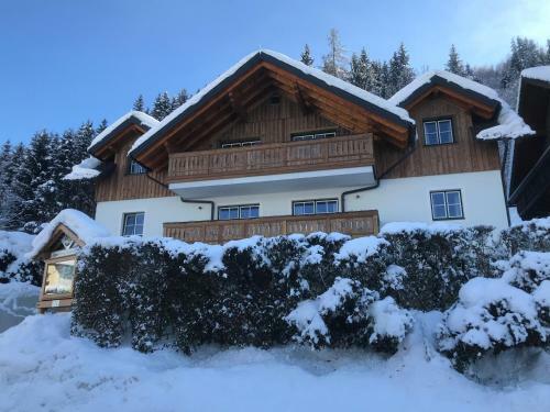 Apartamentos Platzhirsch