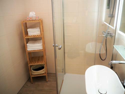 Anastacia Premium Apartment Free Parking & Self Check-in