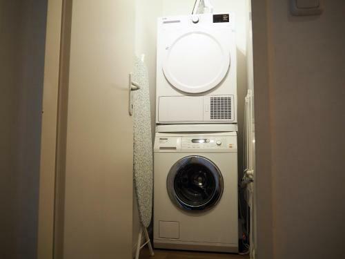 Anastacia Premium Apartment Free Parking & Self Check-in
