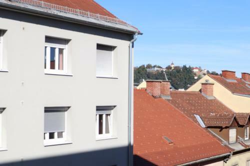 Anastacia Premium Apartment Free Parking & Self Check-in