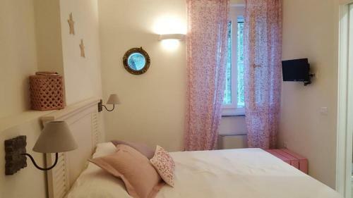 Hostal Villa Porto Sul Magra