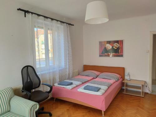 Sch�nes Und Sonniges Balkonzimmer