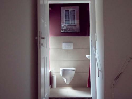 Apartamento Red Flat?enchanting-beside Kf Uni?free Parking