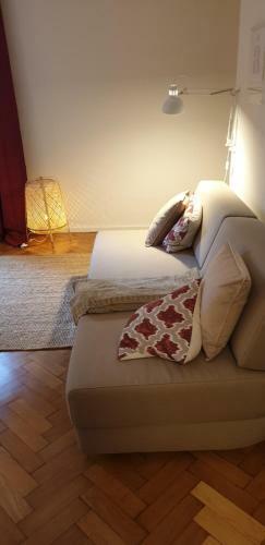 Apartamento Red Flat?enchanting-beside Kf Uni?free Parking