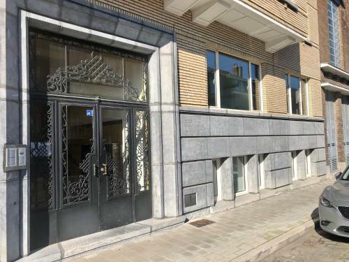 Luxury Two Bedroom Apartment With Bath