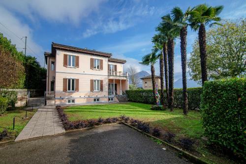 Villa Maraini Lake View - Sauna & Jacuzzi