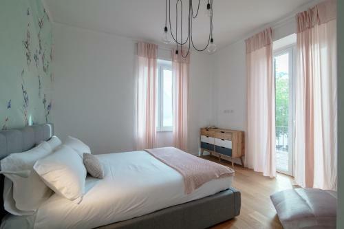 Villa Maraini Lake View - Sauna & Jacuzzi
