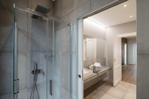 Villa Maraini Lake View - Sauna & Jacuzzi