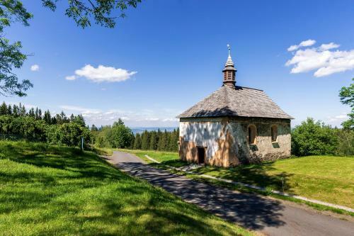 Hojsova Str�? Br?�ln�k Apartm�n Za Bukem